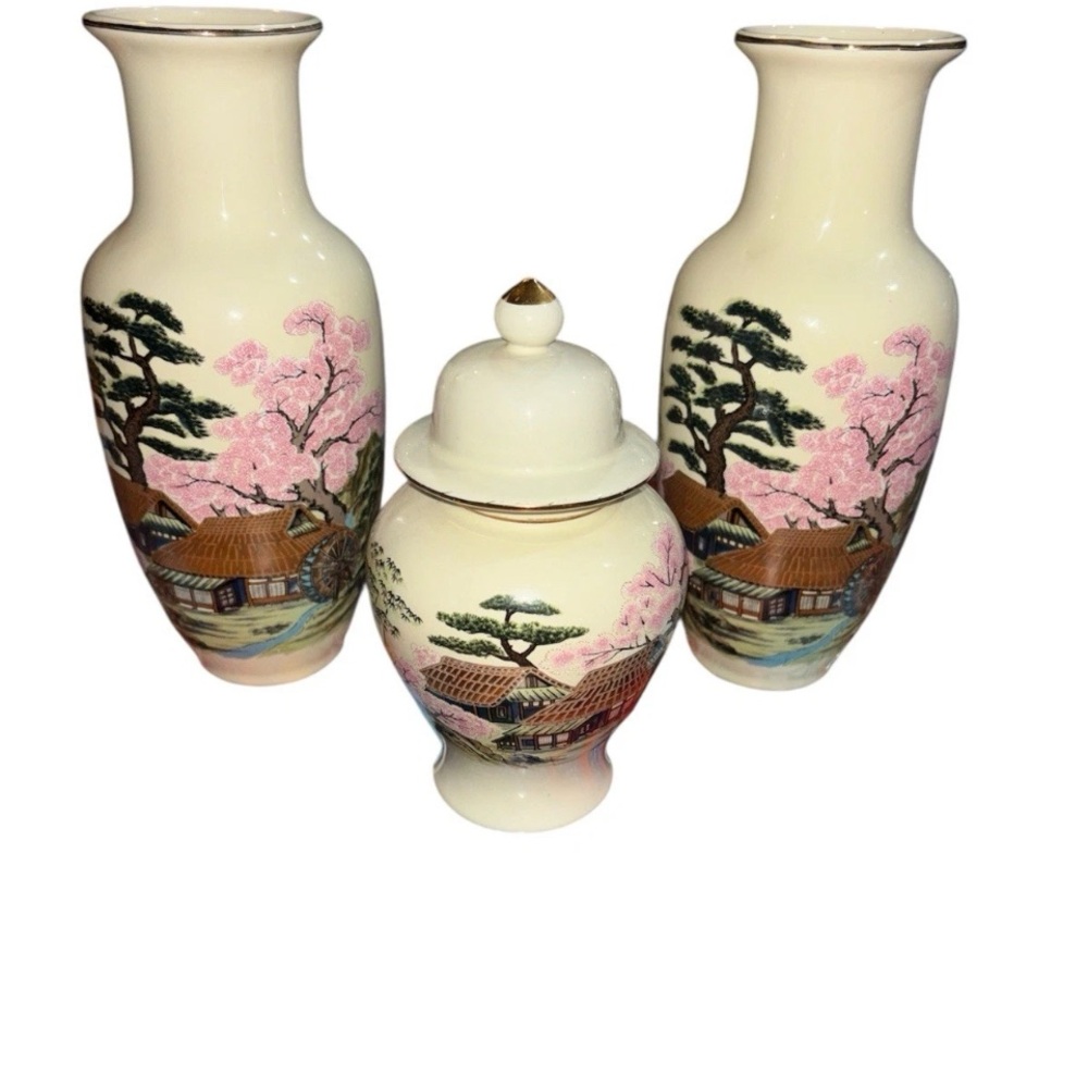 1940s Japanese Ginger Jar & Vases